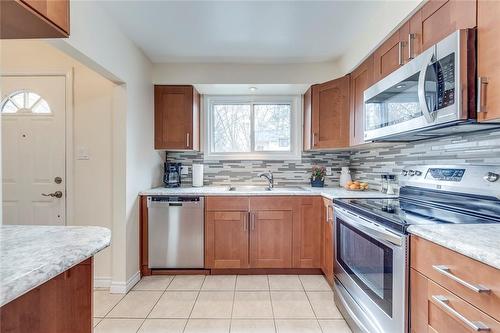 629 Francis Road, Burlington, ON - Indoor Photo Showing Kitchen With Stainless Steel Kitchen