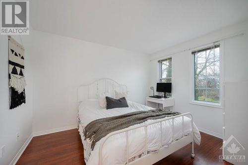 33 Morgans Grant Way, Kanata, ON - Indoor Photo Showing Bedroom
