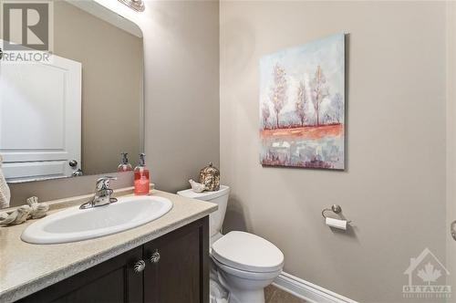 447 Mercury Street, Rockland, ON - Indoor Photo Showing Bathroom