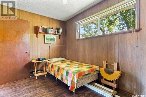 270 & 298 Woodland Avenue, Buena Vista, SK - Indoor Photo Showing Bedroom