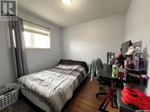 430 Mowat Crescent, Saskatoon, SK - Indoor Photo Showing Bedroom