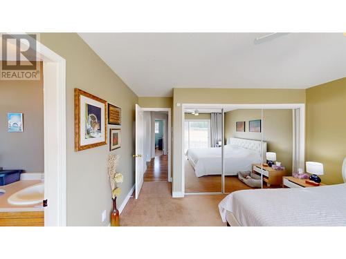 134 Lowe Street, Quesnel, BC - Indoor Photo Showing Bedroom