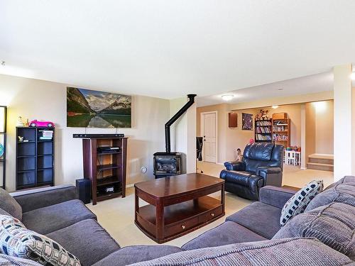 1313 Farquharson Dr, Courtenay, BC - Indoor Photo Showing Living Room