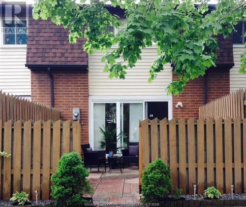 6384 Thornberry Crescent, Windsor, ON - Outdoor With Deck Patio Veranda With Exterior