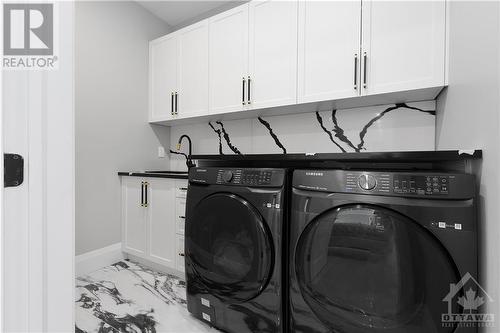 493 Shoreway Drive, Greely, ON - Indoor Photo Showing Laundry Room