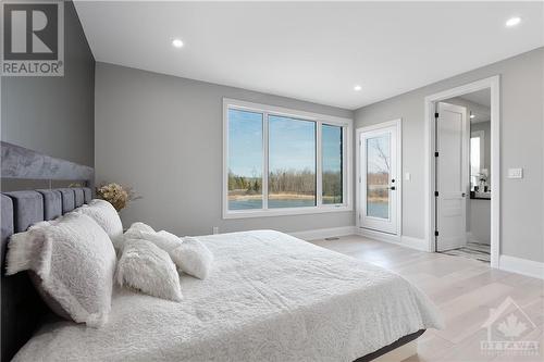 493 Shoreway Drive, Greely, ON - Indoor Photo Showing Bedroom