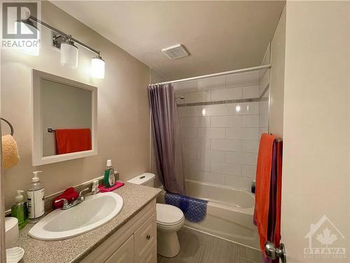 2570 Southvale Crescent Unit#95, Ottawa, ON - Indoor Photo Showing Bathroom