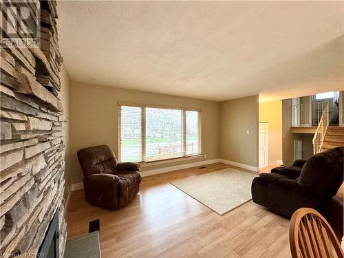 455 Waterloo Street, Port Elgin, ON - Indoor Photo Showing Living Room With Fireplace