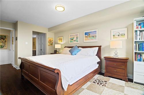 1270 Maple Crossing Boulevard|Unit #1007, Burlington, ON - Indoor Photo Showing Bedroom