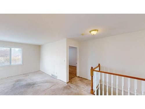 15 - 2375 1St Street S, Cranbrook, BC - Indoor Photo Showing Other Room