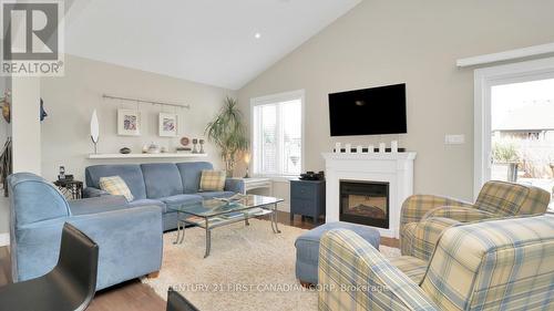 1863 Reilly Walk, London, ON - Indoor Photo Showing Living Room With Fireplace