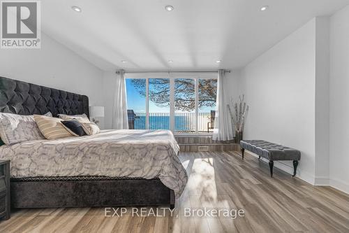 10349 Lakeshore Rd W, Port Colborne, ON - Indoor Photo Showing Bedroom