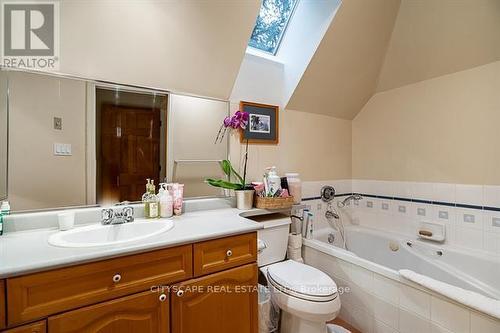 #31 -4636 Blackcomb Way, Whistler, BC - Indoor Photo Showing Bathroom