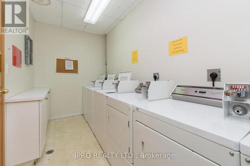 #102 -111 Main St, East Luther Grand Valley, ON - Indoor Photo Showing Laundry Room