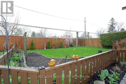 10 Oregon Rd, London, ON - Outdoor With Backyard