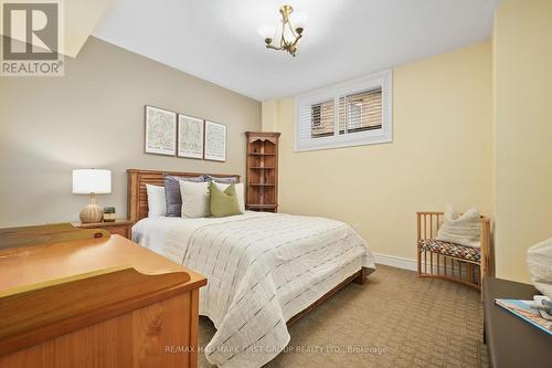 48 Fenton Lane, Port Hope, ON - Indoor Photo Showing Bedroom