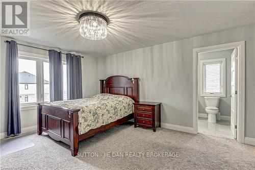 98 Locky Lane, Middlesex Centre, ON - Indoor Photo Showing Bedroom