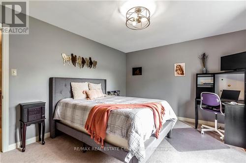 120 Binbrook Rd, Hamilton, ON - Indoor Photo Showing Bedroom