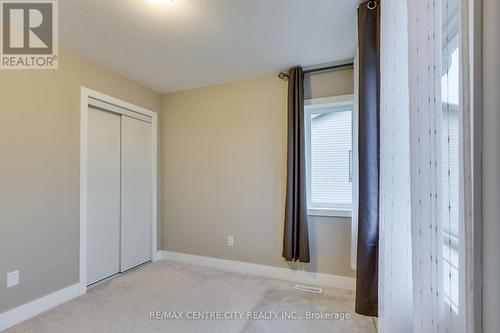 1 - 2070 Meadowgate Boulevard, London, ON - Indoor Photo Showing Other Room