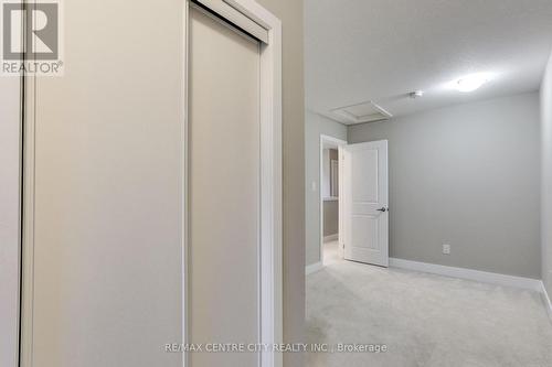 #1 -2070 Meadowgate Blvd, London, ON - Indoor Photo Showing Other Room