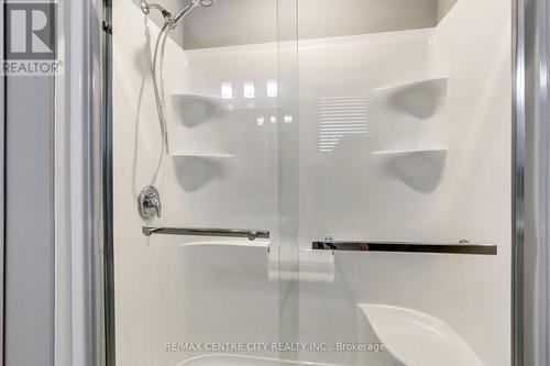 1 - 2070 Meadowgate Boulevard, London, ON - Indoor Photo Showing Bathroom