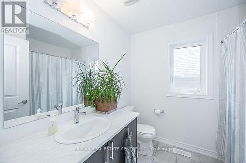 70 Harpin Way W, Centre Wellington, ON - Indoor Photo Showing Bathroom