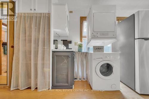 #9 -580 Beaver Creek Rd, Waterloo, ON - Indoor Photo Showing Laundry Room