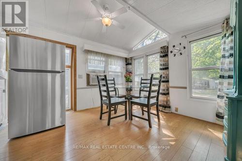 #9 -580 Beaver Creek Rd, Waterloo, ON - Indoor Photo Showing Dining Room