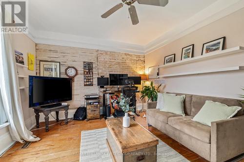 308 Henry St, Cobourg, ON - Indoor Photo Showing Living Room