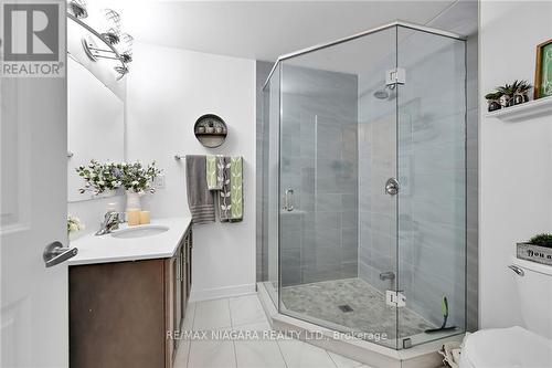 3608 Hibbard St, Fort Erie, ON - Indoor Photo Showing Bathroom