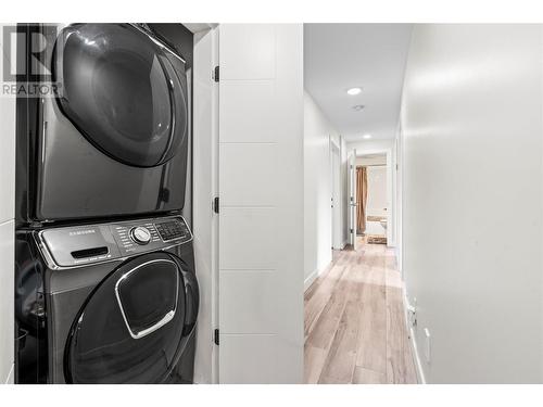 7188 Apex Drive, Vernon, BC - Indoor Photo Showing Laundry Room