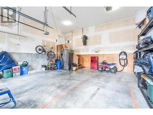 7188 Apex Drive, Vernon, BC - Indoor Photo Showing Garage