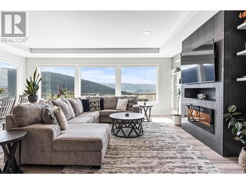 7188 Apex Drive, Vernon, BC - Indoor Photo Showing Living Room With Fireplace