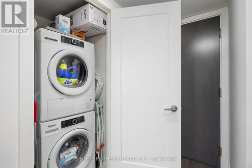 #1134 -5 Mabelle Ave, Toronto, ON - Indoor Photo Showing Laundry Room