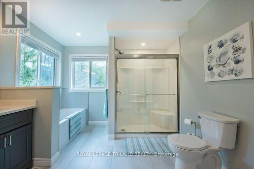 321 Selbourne Drive, Central Elgin, ON - Indoor Photo Showing Bathroom