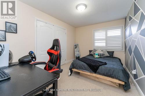 #136 -200 Kingfisher Dr, Mono, ON - Indoor Photo Showing Bedroom