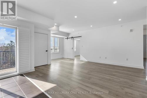 #414 -5 Chef Lane, Barrie, ON - Indoor Photo Showing Other Room