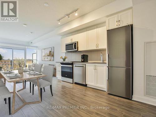 #306 -681 Yonge St, Barrie, ON - Indoor Photo Showing Kitchen With Stainless Steel Kitchen