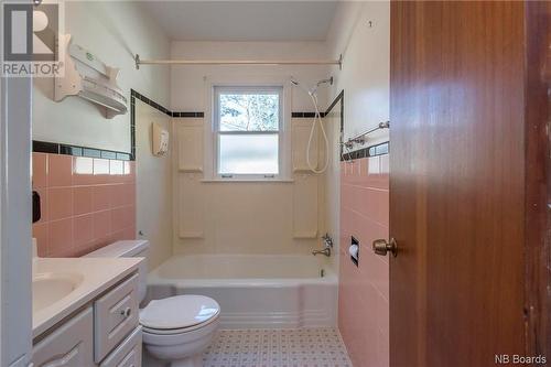 35 Forest Road, Rothesay, NB - Indoor Photo Showing Bathroom