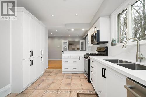 199 Ridgewood Rd, Toronto, ON - Indoor Photo Showing Kitchen With Double Sink
