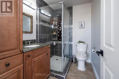 199 Ridgewood Rd, Toronto, ON - Indoor Photo Showing Bathroom