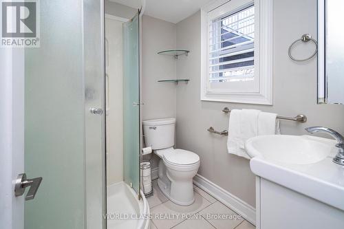 199 Ridgewood Rd, Toronto, ON - Indoor Photo Showing Bathroom