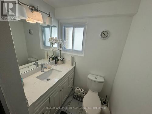 29 Puma Dr, Toronto, ON - Indoor Photo Showing Bathroom