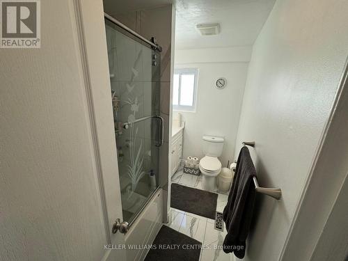 29 Puma Drive, Toronto, ON - Indoor Photo Showing Bathroom