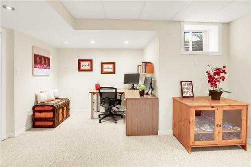 109 Udell Way, Grimsby, ON - Indoor Photo Showing Other Room