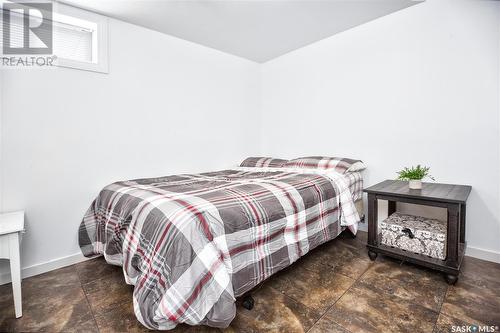 1340 Goshen Place, Prince Albert, SK - Indoor Photo Showing Bedroom