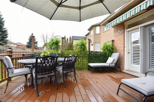 211 Valridge Drive, Hamilton, ON - Outdoor With Deck Patio Veranda With Exterior