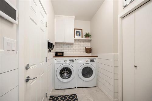 181 Willow Creek Road, Winnipeg, MB - Indoor Photo Showing Laundry Room