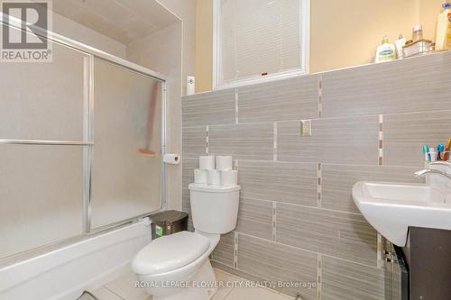 548 Fernforest Drive, Brampton, ON - Indoor Photo Showing Bathroom