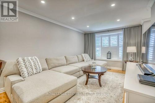 87 Jefferson Rd, Brampton, ON - Indoor Photo Showing Living Room
